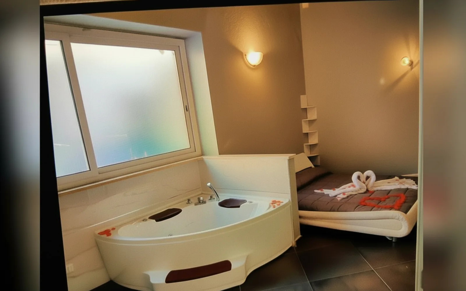 Amos Port-Suite, Civitavecchia (Lazio) — galleria foto 5